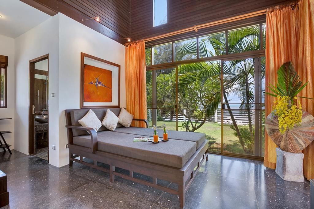 Emerald Sands - Beach Front 4 Bed Pool Villa Самуи Номер фото